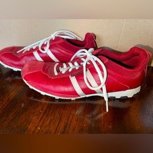 Skechers Retros Red & White Size 9